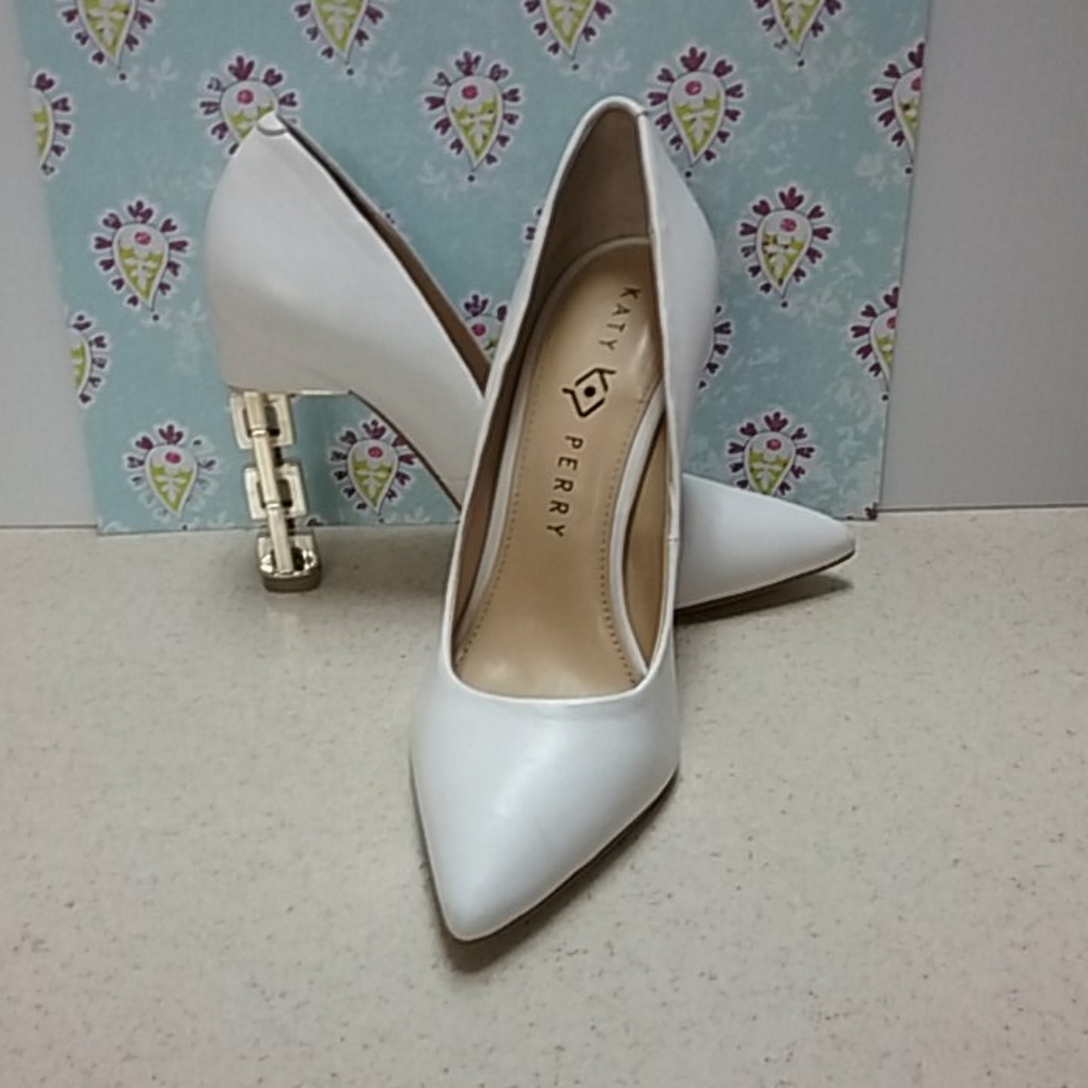 Katy Perry pumps